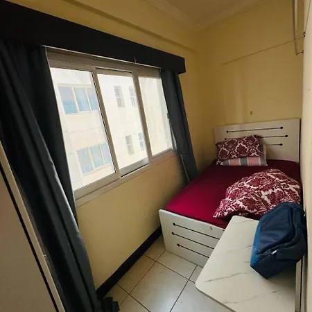 Partition Rooms In Deebaj Hotel Apartment Dubai Exterior photo