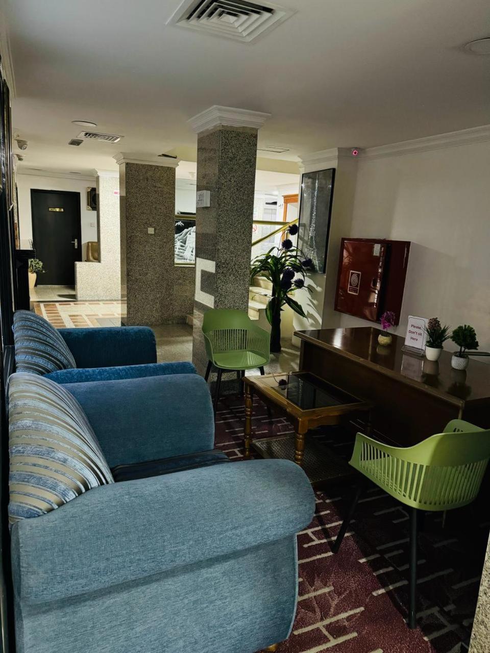 Partition In Deebaj Apartment Dubai